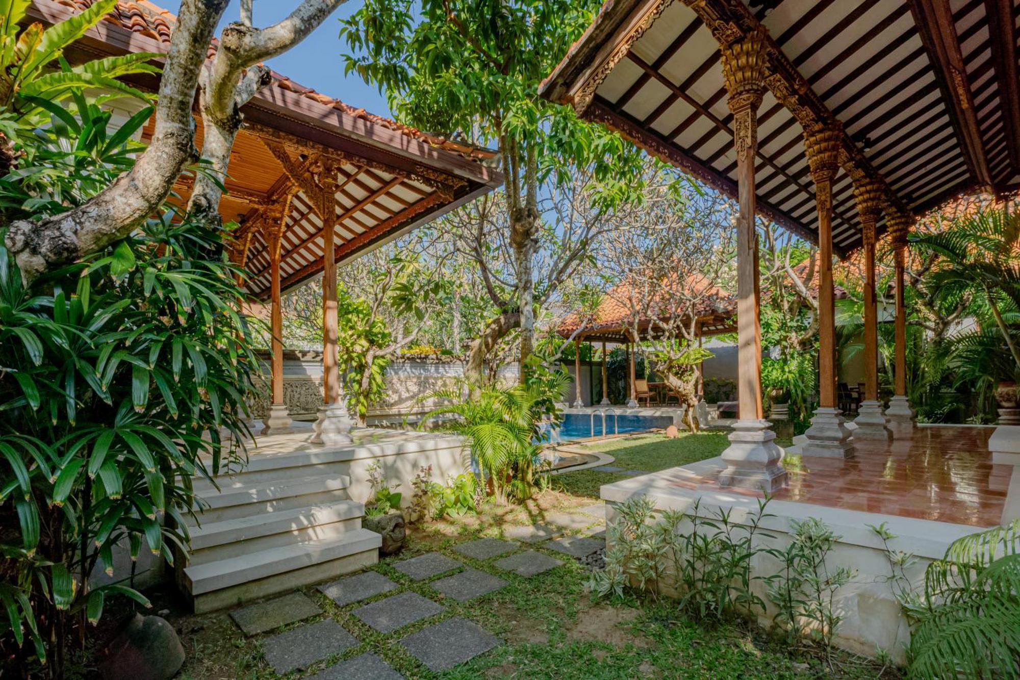 Puri Kedaton Batujimbar Villa Sanur (Bali)