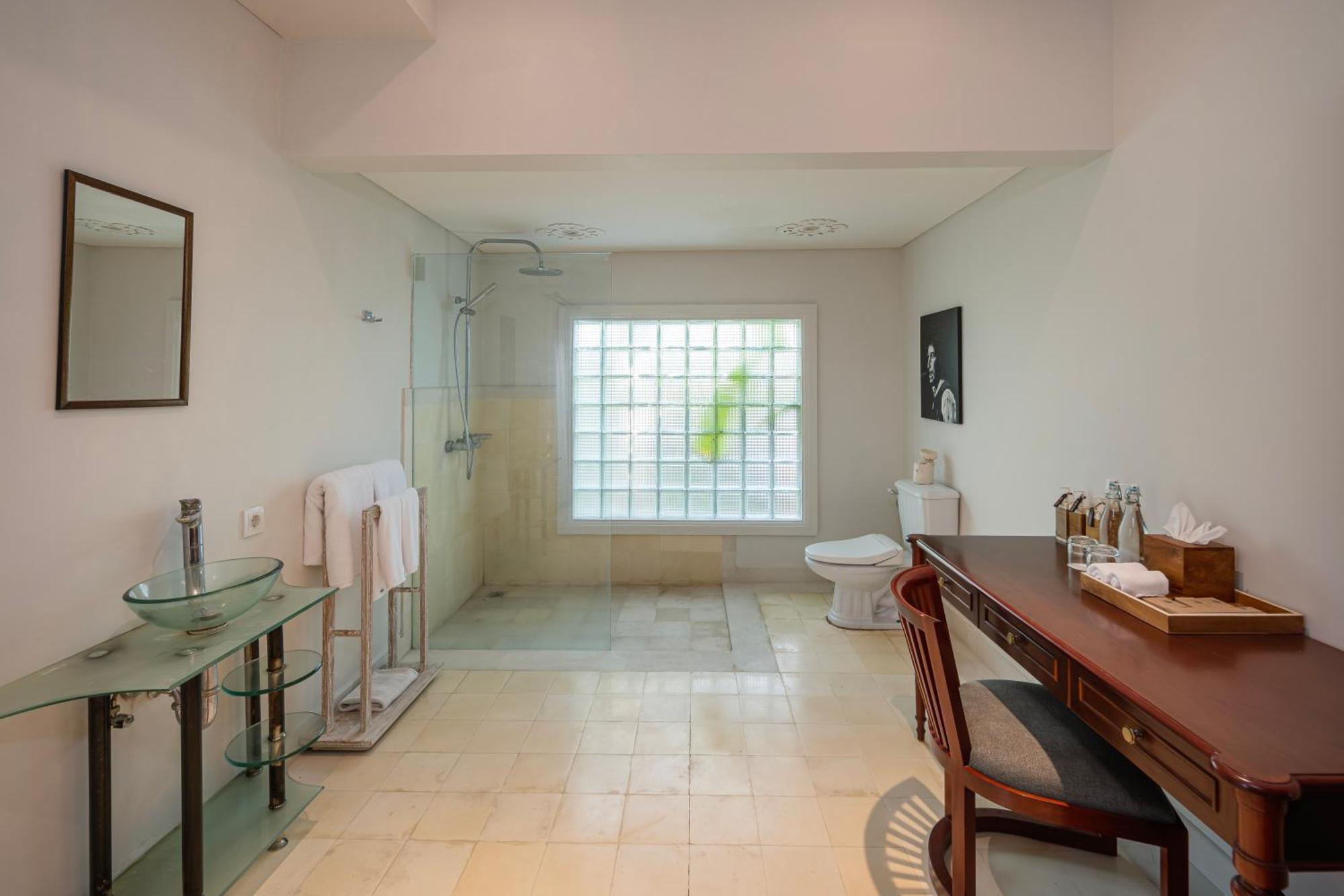 Puri Kedaton Batujimbar Villa Sanur (Bali)